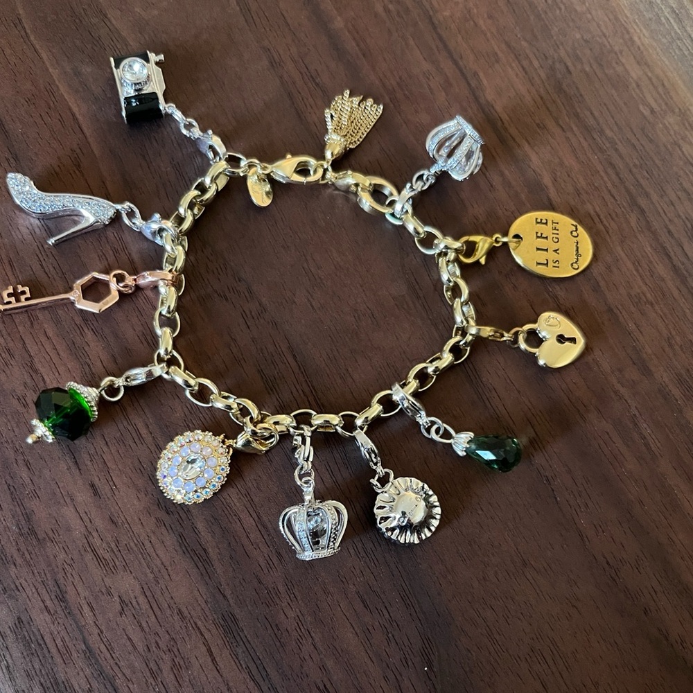 Origami owl bracelet in tone gold and silver/ 12 charms - Picture 4 of 15